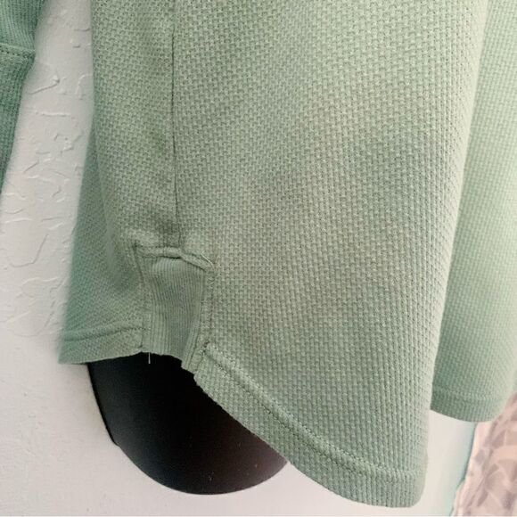 Columbia Sage Green Thermal Long Sleeve Top Size Medium - Picture 5 of 9
